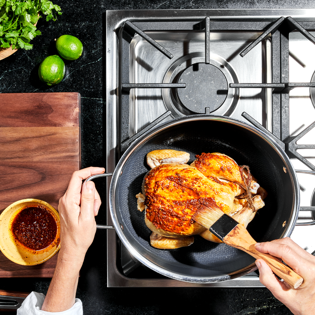 Hybrid Oval Dutch Oven, 6.5-Qt